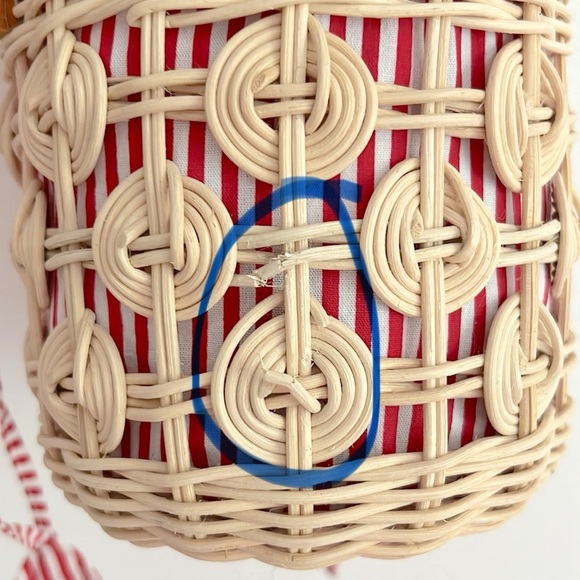 Anthropologie Raffia Bucket Bag Red White Straw Basket Purse NWOT - Picture 10 of 17